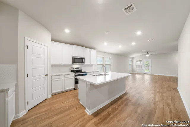 1220 Ella Xing New Braunfels, TX 78130