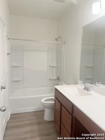 13535 Mudshark San Antonio, TX 78245