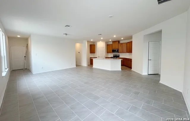 13535 Mudshark San Antonio, TX 78245