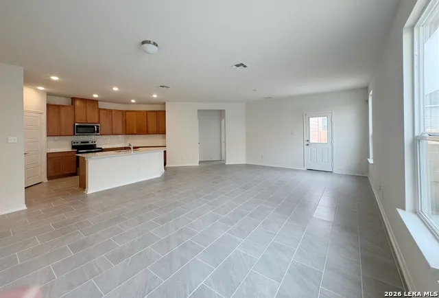 13535 Mudshark San Antonio, TX 78245