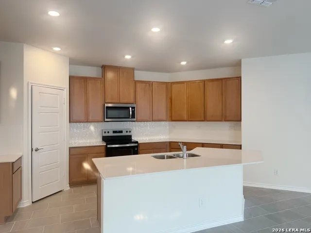 13535 Mudshark San Antonio, TX 78245