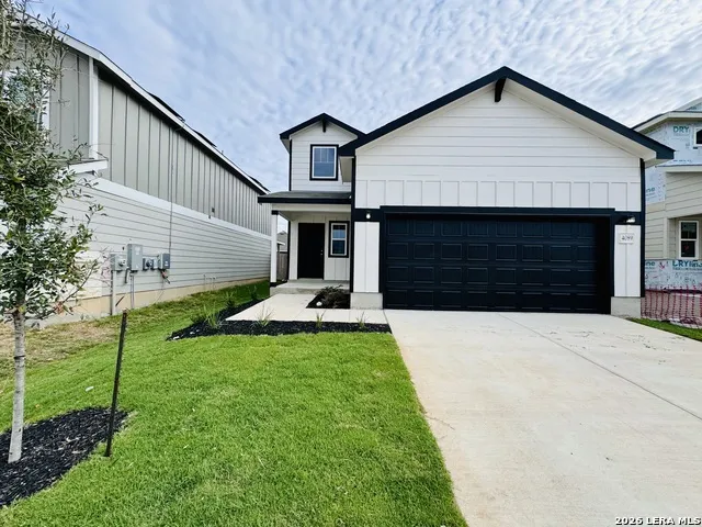 4089 Lily Glade Ln Seguin, TX 78155