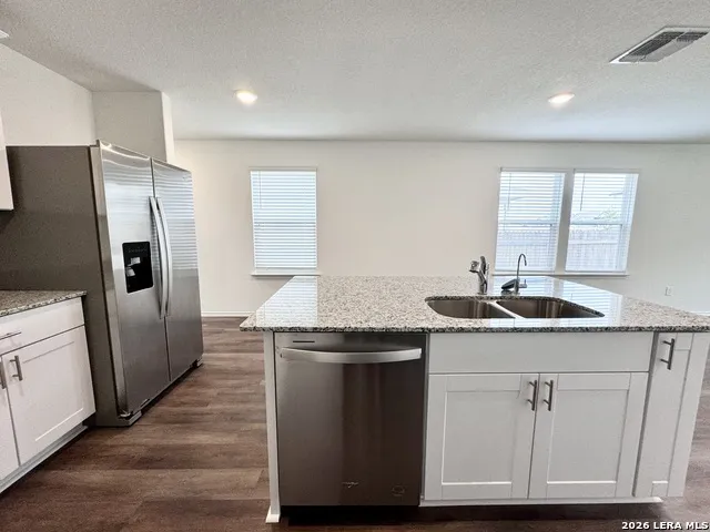 4089 Lily Glade Ln Seguin, TX 78155