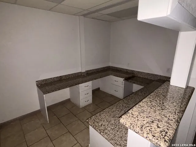 1302 S GENERAL MCMULLEN DR #102 San Antonio, TX 78237