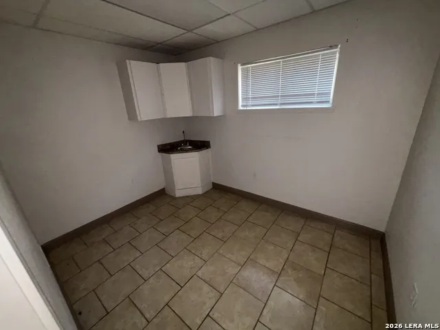 1302 S GENERAL MCMULLEN DR #102 San Antonio, TX 78237