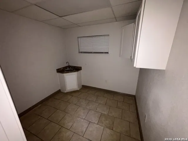 1302 S GENERAL MCMULLEN DR #102 San Antonio, TX 78237