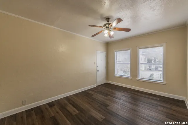 403 W HOLLYWOOD AVE San Antonio, TX 78212