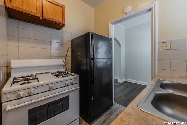 403 W HOLLYWOOD AVE San Antonio, TX 78212