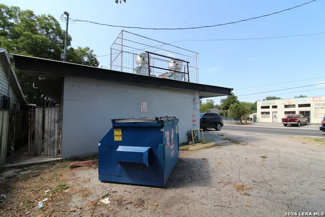920 West San Antonio, TX 78201