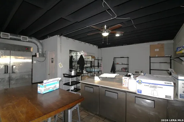 920 West San Antonio, TX 78201
