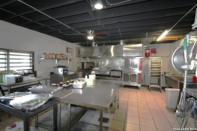 920 West San Antonio, TX 78201