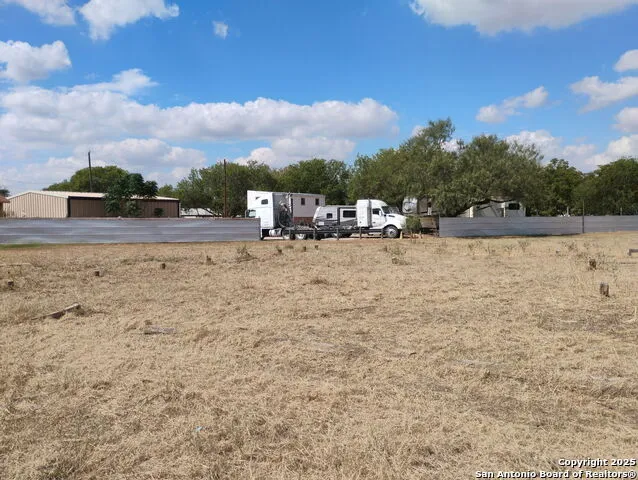 17095 Old Corpus Christi Elmendorf, TX 78112