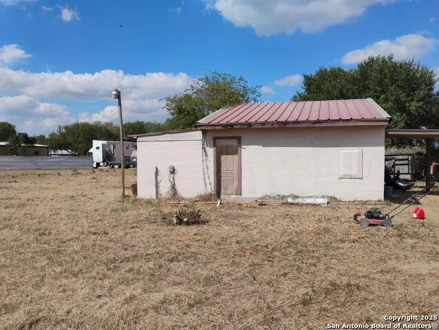 17095 Old Corpus Christi Elmendorf, TX 78112