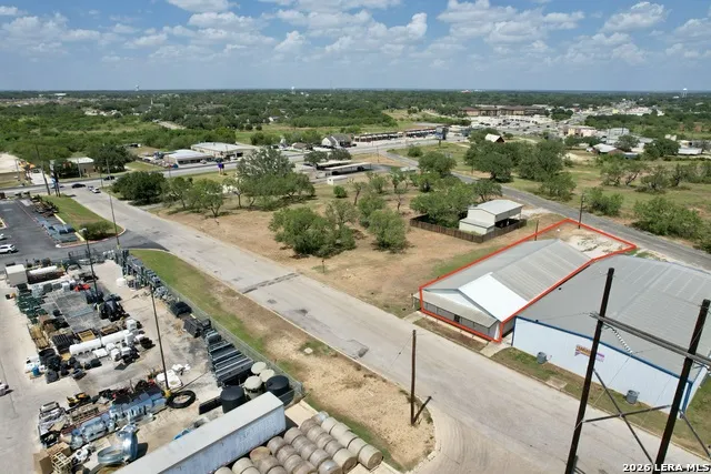 1375 JR BLVD Pleasanton, TX 78064