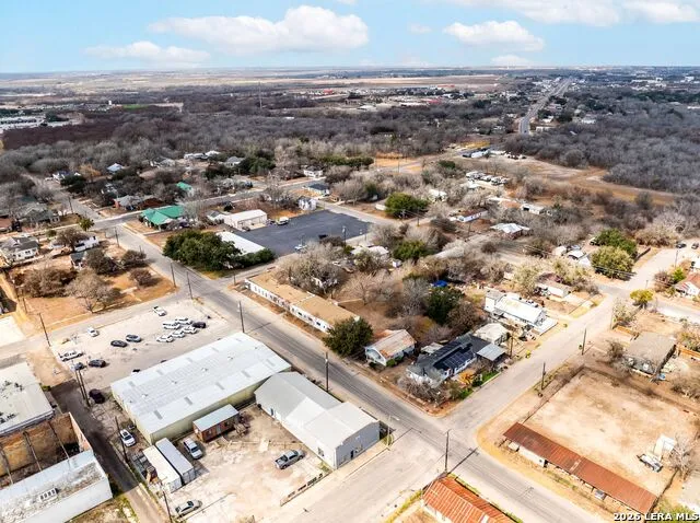 330 W Live Oak St Kenedy, TX 78119