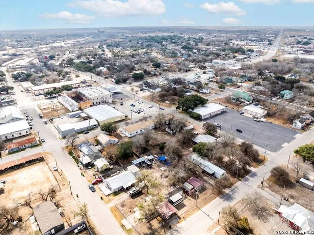 330 W Live Oak St Kenedy, TX 78119