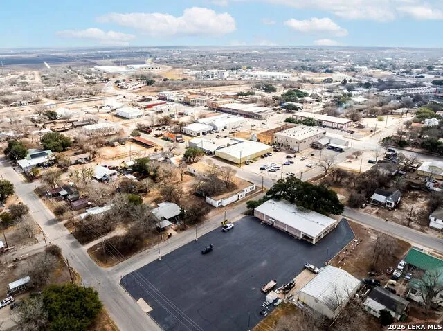 330 W Live Oak St Kenedy, TX 78119