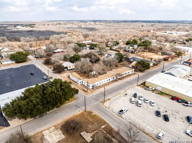 330 W Live Oak St Kenedy, TX 78119