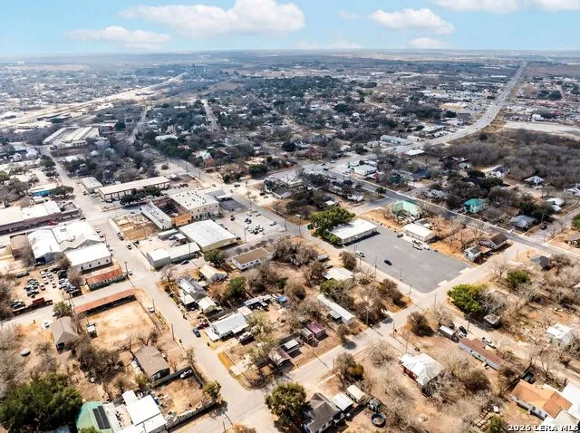 330 W Live Oak St Kenedy, TX 78119