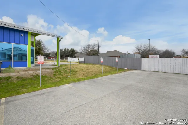 13039 Nacogdoches Rd San Antonio, TX 78217
