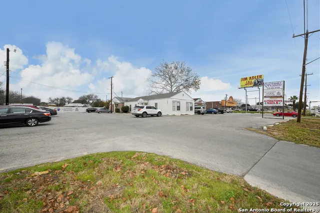 13039 Nacogdoches Rd San Antonio, TX 78217