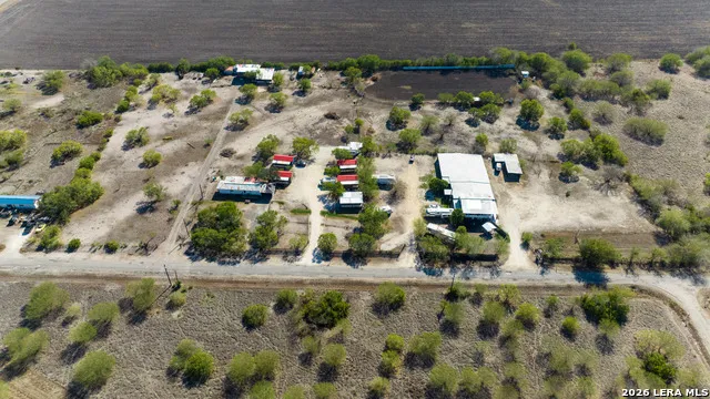 176 COUNTY ROAD 304 Orange Grove, TX 78372