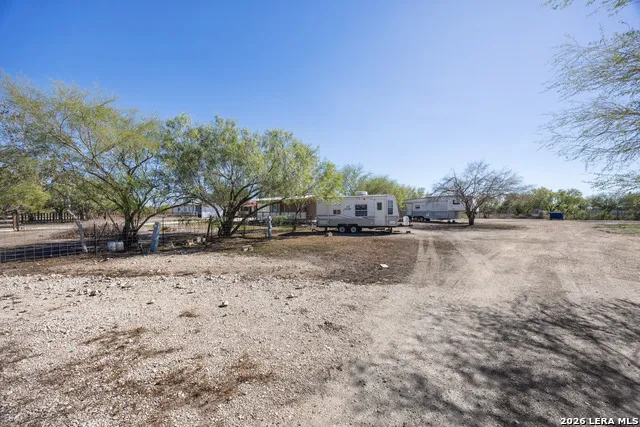 176 COUNTY ROAD 304 Orange Grove, TX 78372