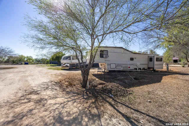 176 COUNTY ROAD 304 Orange Grove, TX 78372