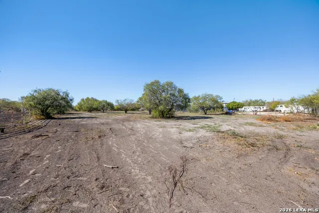 176 COUNTY ROAD 304 Orange Grove, TX 78372