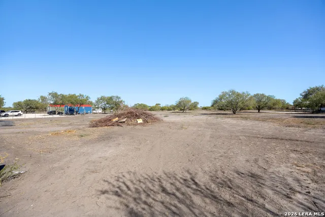 176 COUNTY ROAD 304 Orange Grove, TX 78372