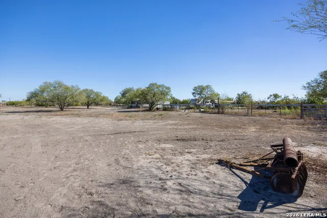176 COUNTY ROAD 304 Orange Grove, TX 78372