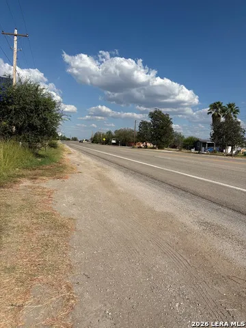 451 E Hwy 57 LaPryor, TX 78872