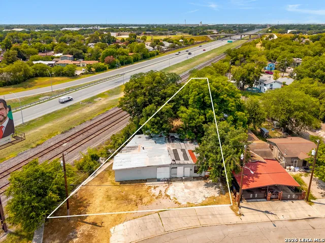 206 Menefee Blvd San Antonio, TX 78207