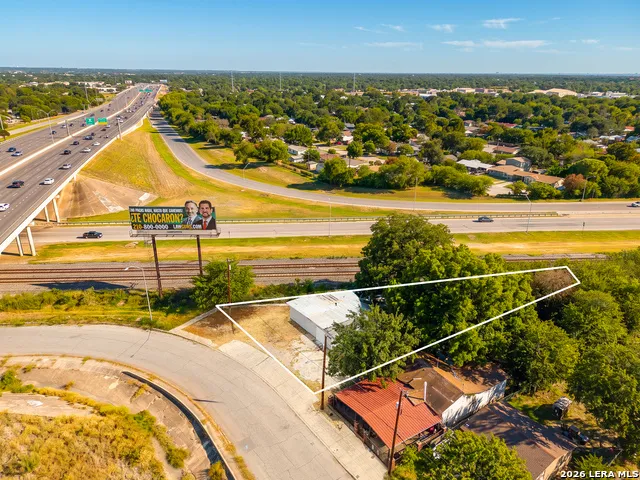 206 Menefee Blvd San Antonio, TX 78207