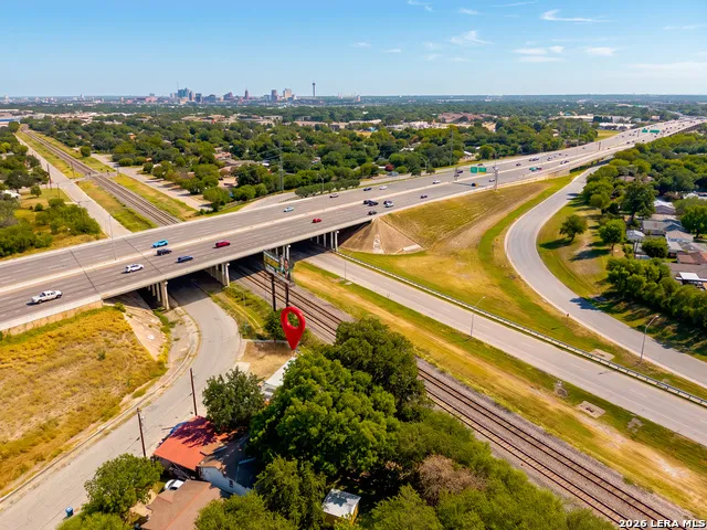 206 Menefee Blvd San Antonio, TX 78207