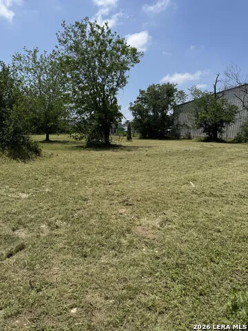 216 S Cherry St Seguin, TX 78155