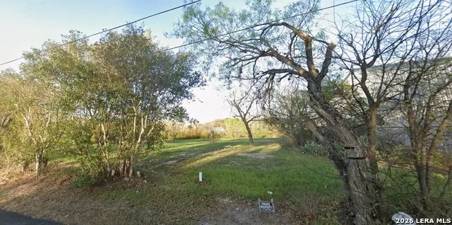 216 S Cherry St Seguin, TX 78155