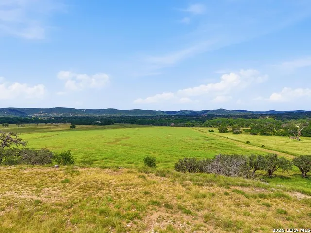 18954 STATE HIGHWAY 16 N Medina, TX 78055