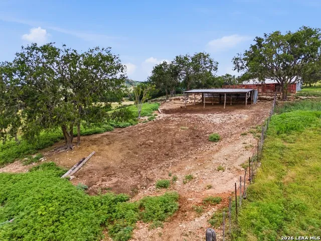 18954 STATE HIGHWAY 16 N Medina, TX 78055