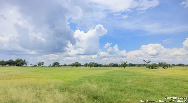 1080 S Eagle Street Fredericksburg, TX 78624