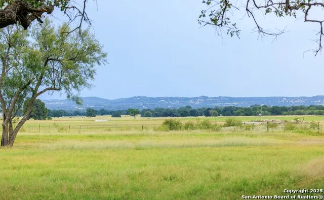 1080 S Eagle Street Fredericksburg, TX 78624