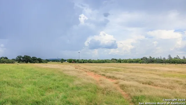 1080 S Eagle Street Fredericksburg, TX 78624