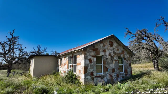 857 Dallas-Josie Harper, TX 78631