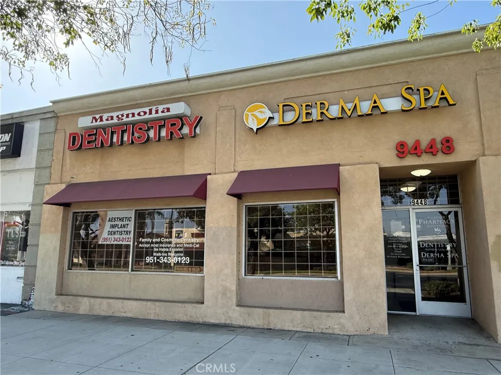 9448 Magnolia Ave Riverside, CA 92503