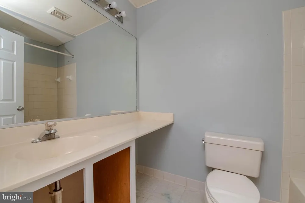 6 CEDAR VALLEY PLACE #204 Baltimore, MD 21221
