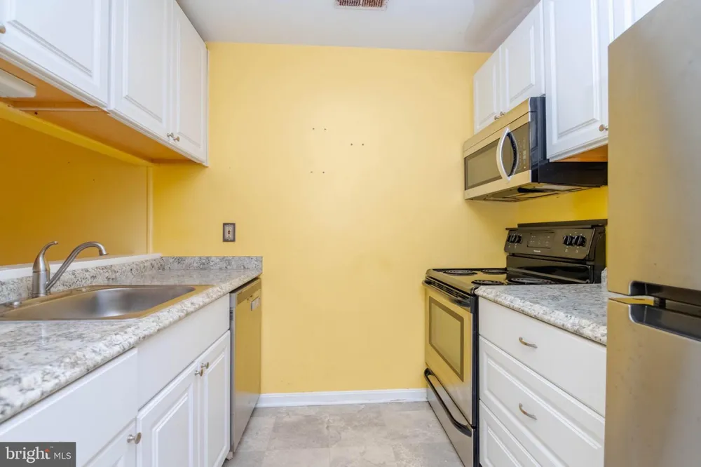 6 CEDAR VALLEY PLACE #204 Baltimore, MD 21221
