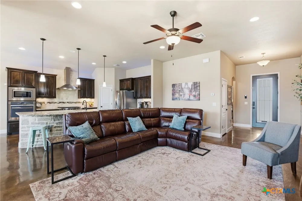 1635 Sun Bay Drive New Braunfels, TX 78130