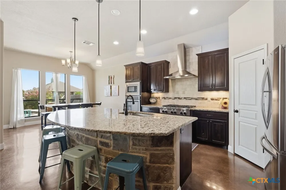 1635 Sun Bay Drive New Braunfels, TX 78130