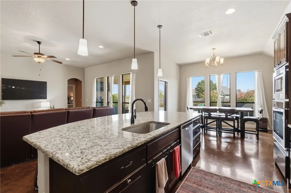 1635 Sun Bay Drive New Braunfels, TX 78130