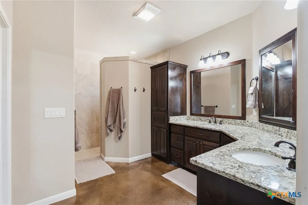 1635 Sun Bay Drive New Braunfels, TX 78130
